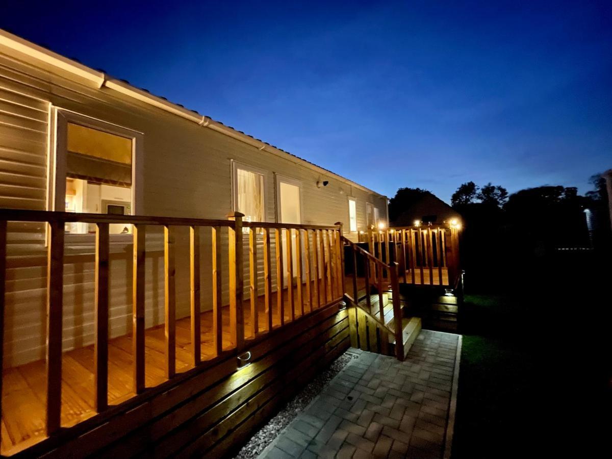 Discover, Relax, Enjoy - All-Round Luxury Lodge Carlisle  Exterior photo